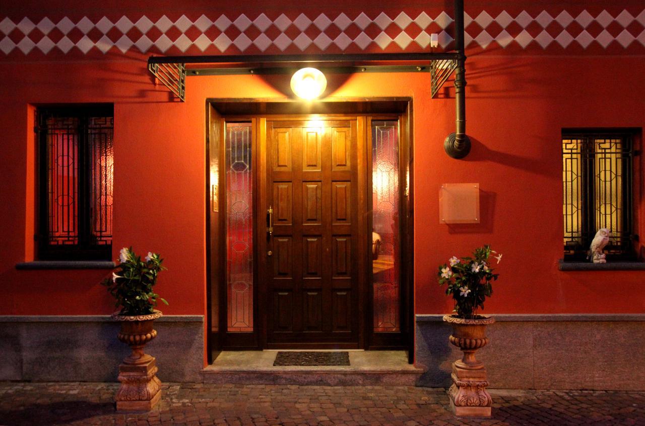 Casa Asso Di Coppe B&B Alba Kültér fotó
