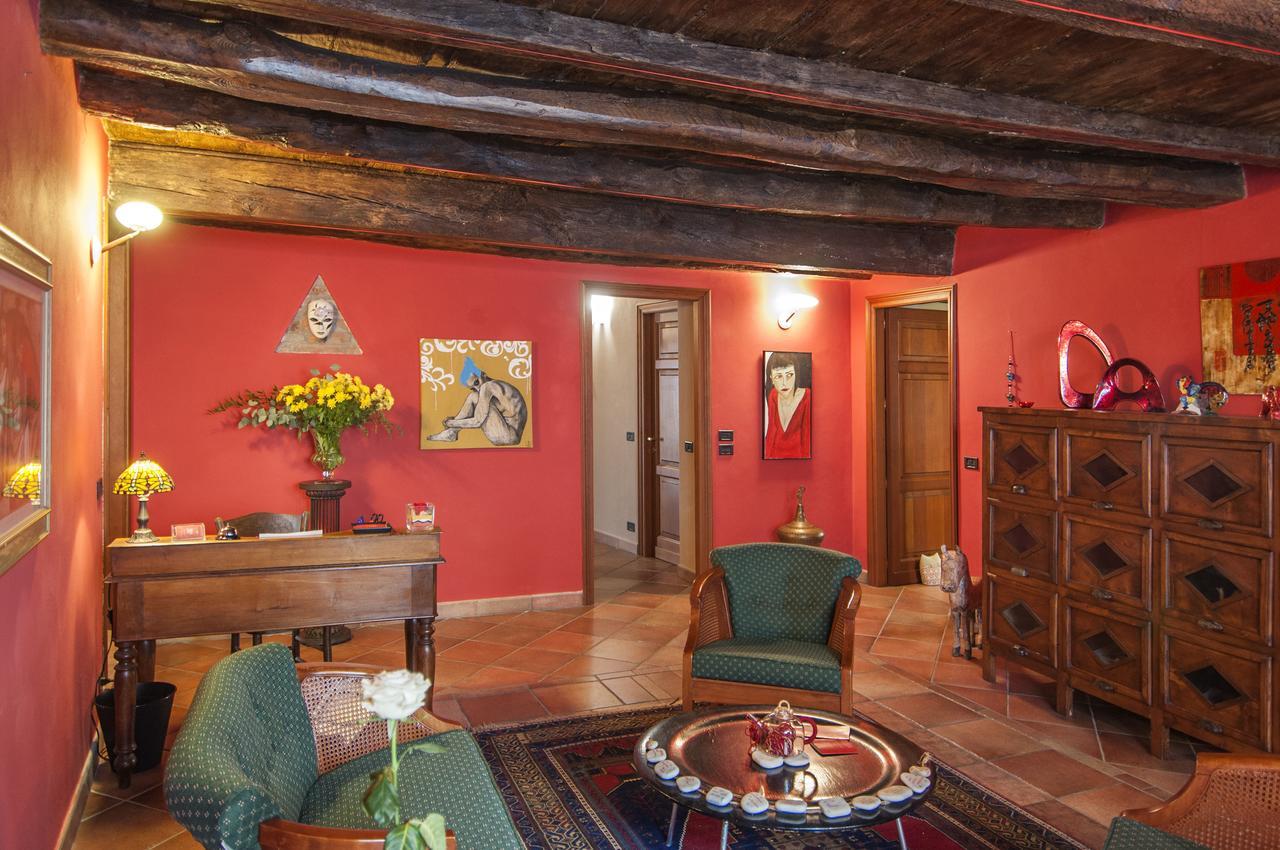 Casa Asso Di Coppe B&B Alba Kültér fotó