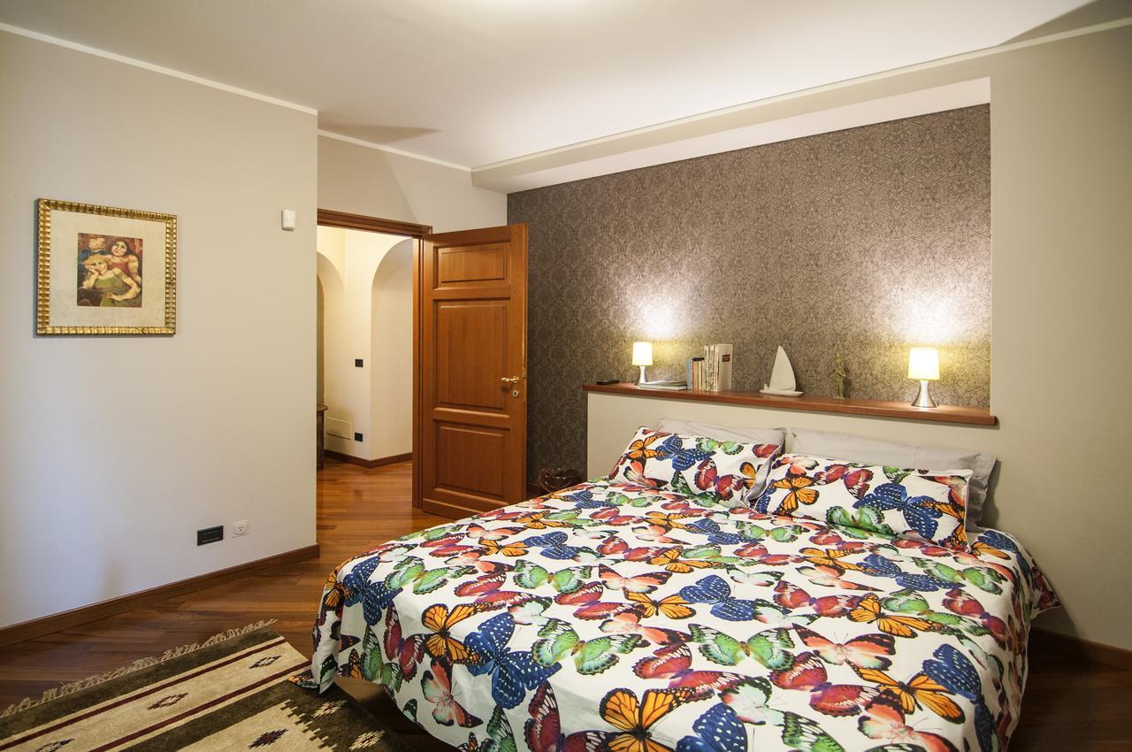 Casa Asso Di Coppe B&B Alba Kültér fotó