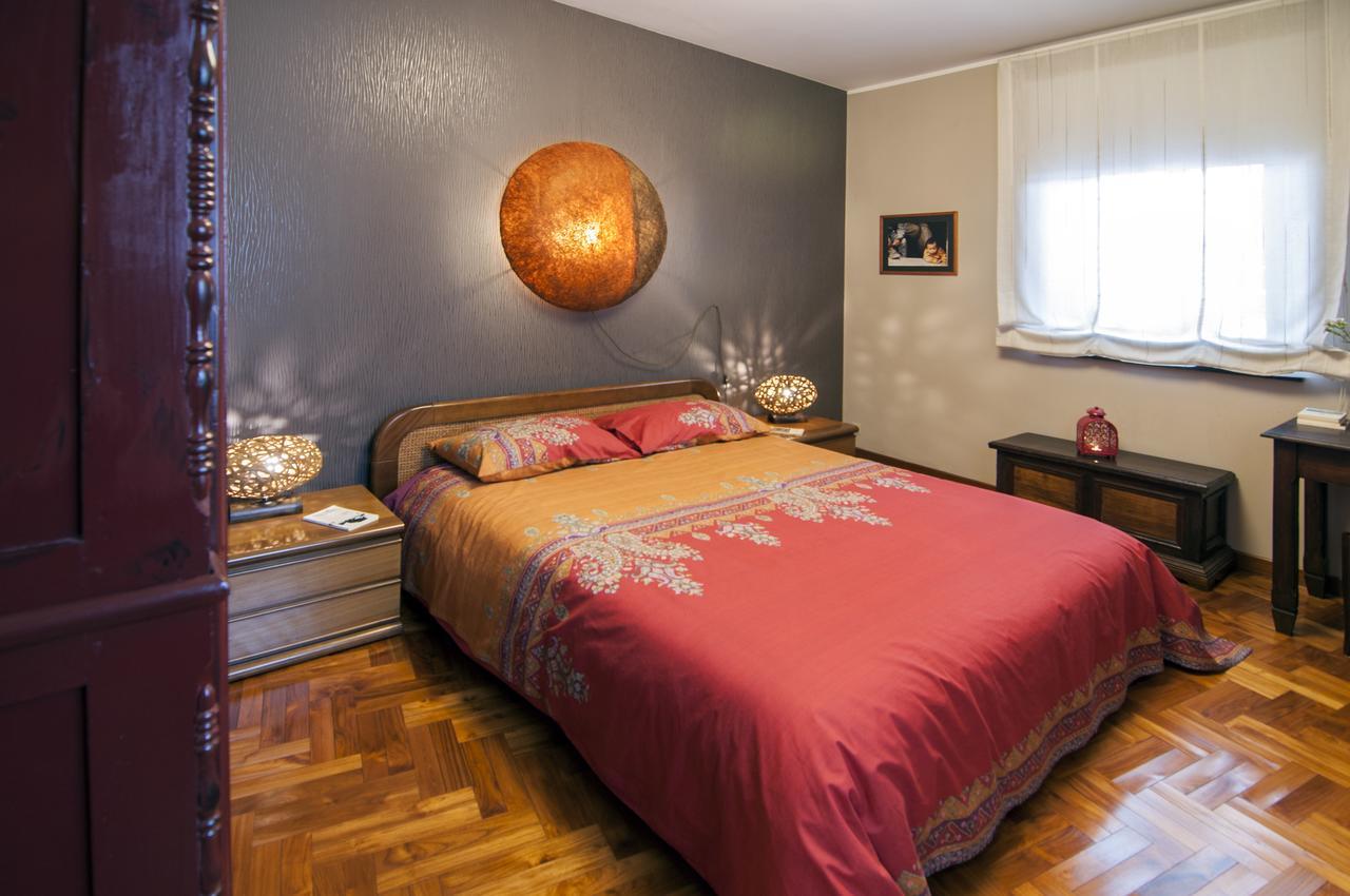 Casa Asso Di Coppe B&B Alba Kültér fotó